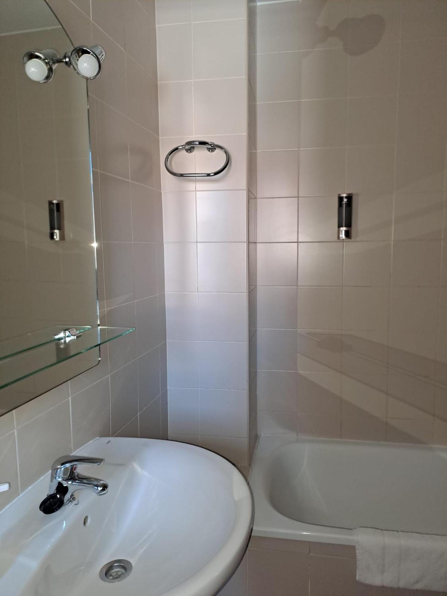 Delicias Hotel Peraltilla ภายนอก รูปภาพ